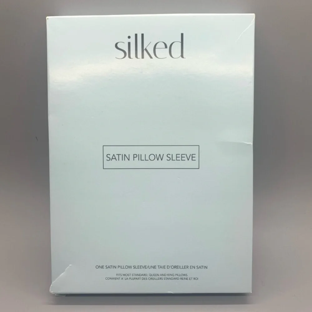 NWT Silked Pillow Case